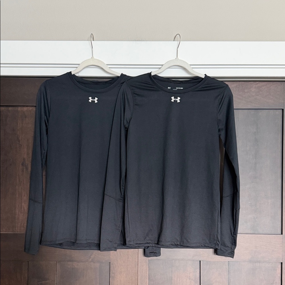 Under Armour Long Sleeve Black Heatgear Shirts in Black XS Small